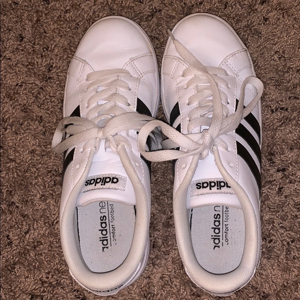 👟Adidas Neo Tennis Shoes 👟